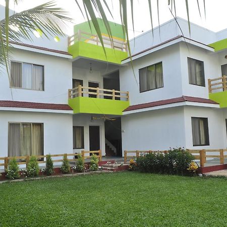 Resort Ruturaj Inn Алибаг Екстериор снимка