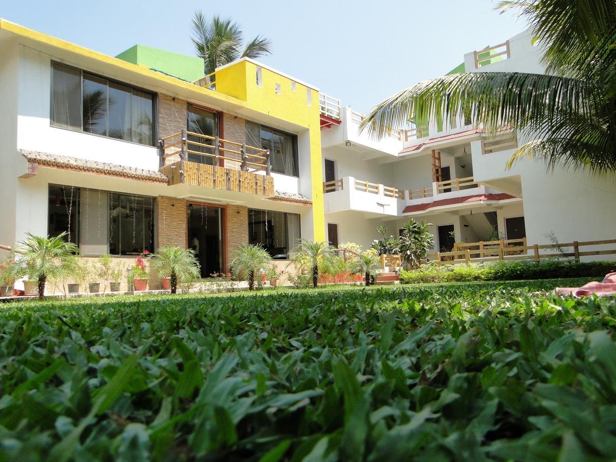 Resort Ruturaj Inn Алибаг Екстериор снимка