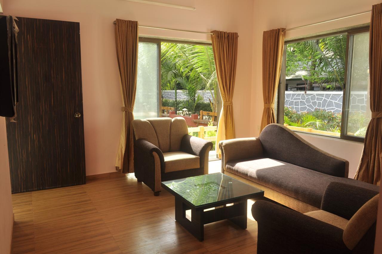 Resort Ruturaj Inn Алибаг Стая снимка